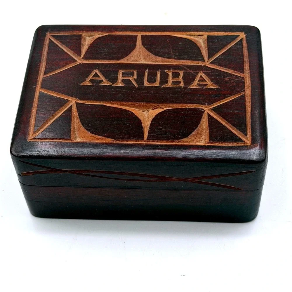 Vintage Aruba Hand Carved Wood Trinket Box Dark Mahogany Finish Souvenir